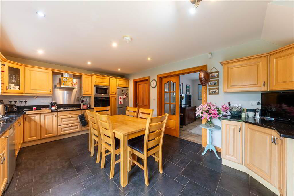 1 Cois Cluana Park 9 of 25