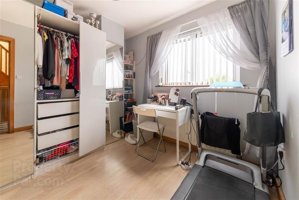 1 Cois Cluana Park 18 of 25
