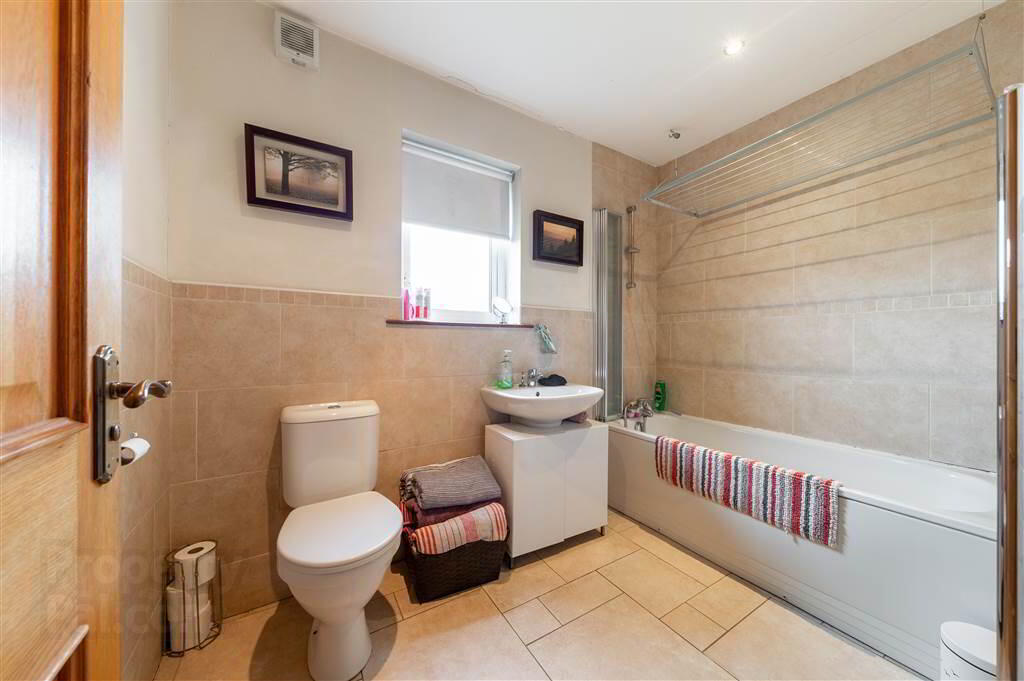 1 Cois Cluana Park 21 of 25