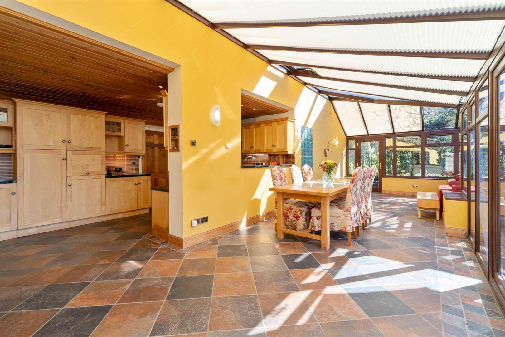 4 Edinburgh Avenue 9 of 35