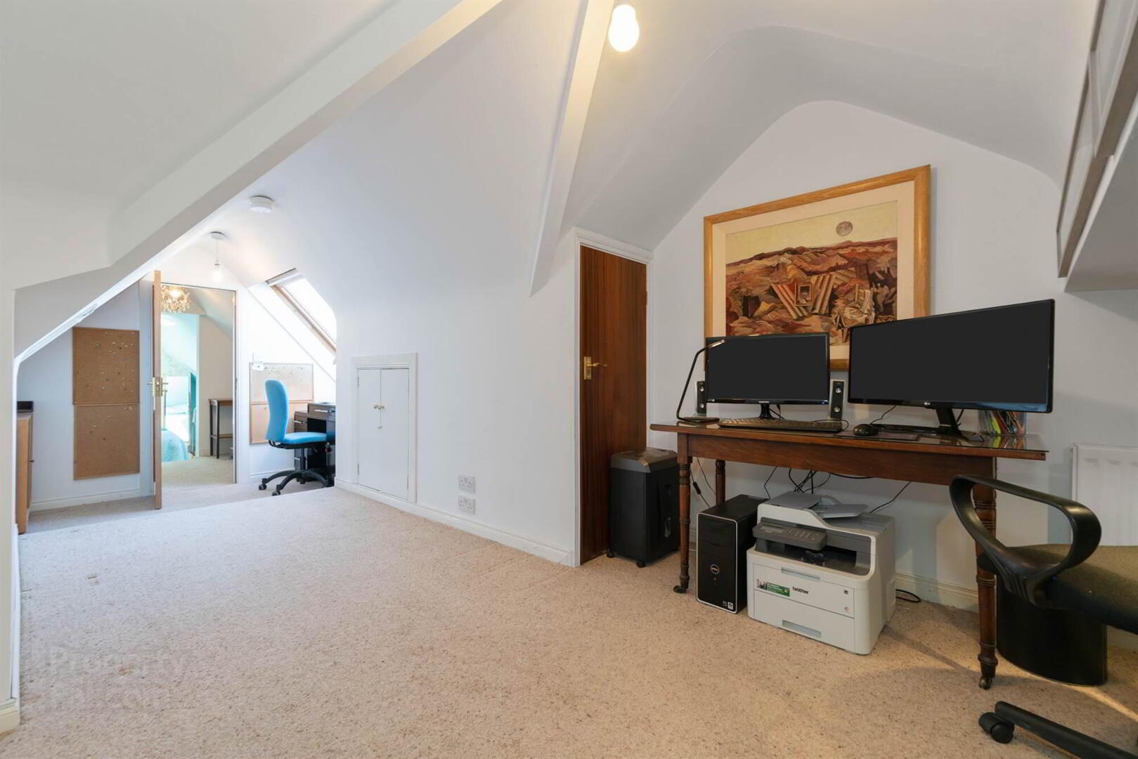 4 Edinburgh Avenue 21 of 35