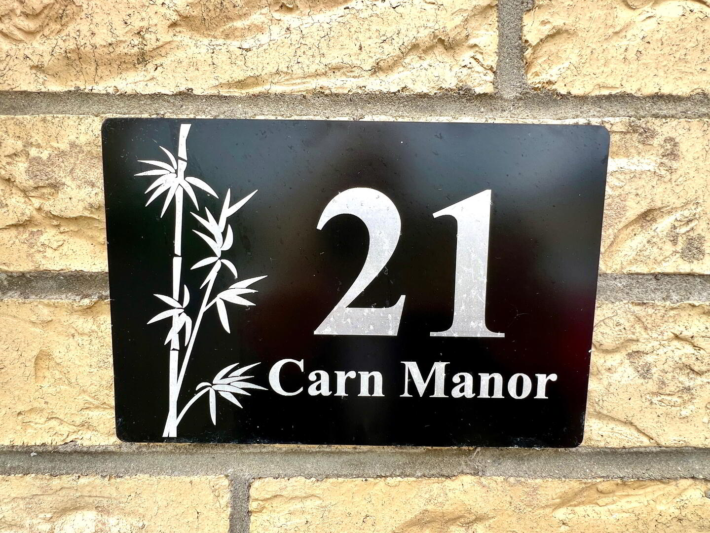 21 Carn Manor