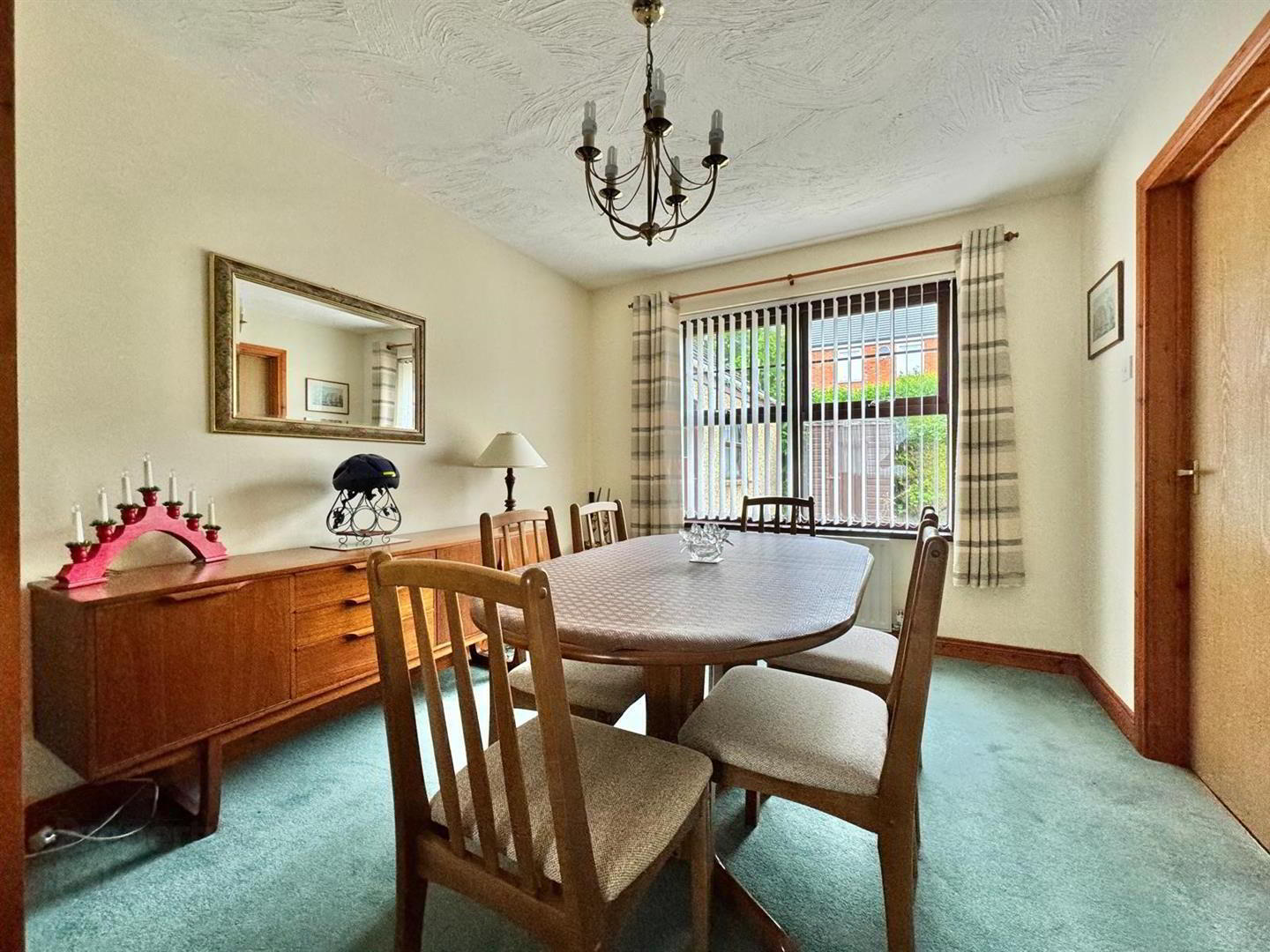 17 Elmwood Grove 3 of 14