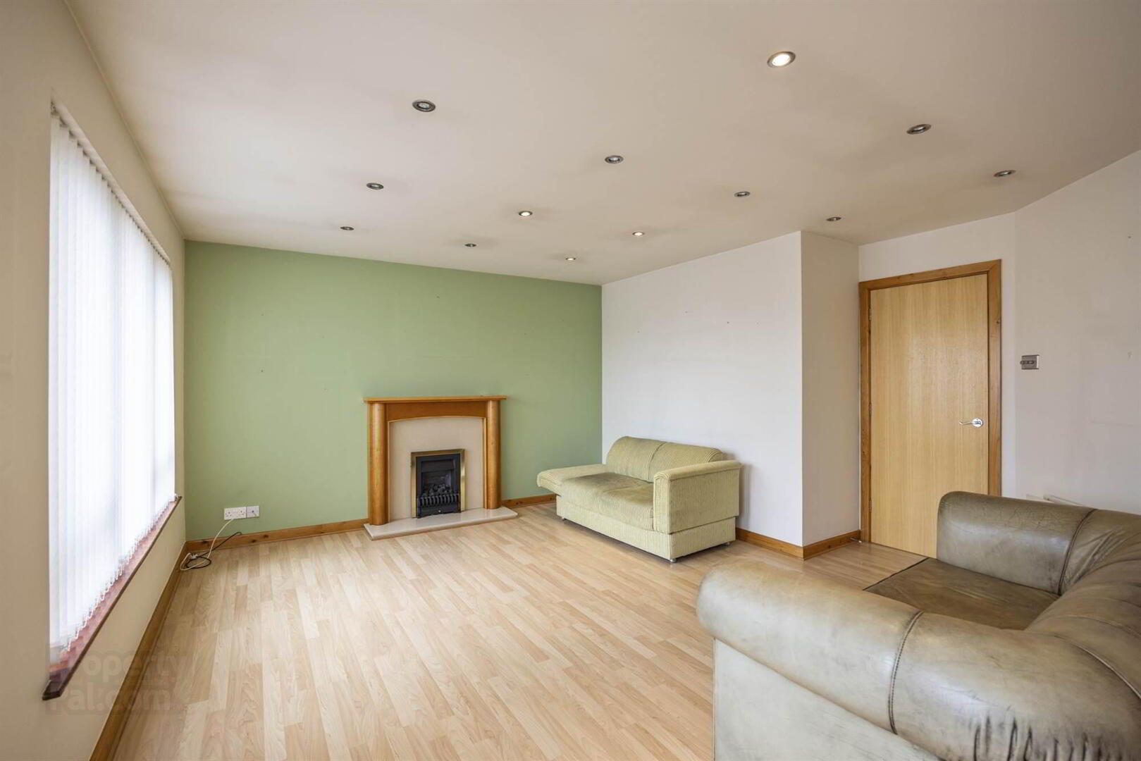 8 Greenedge Court 8 of 15