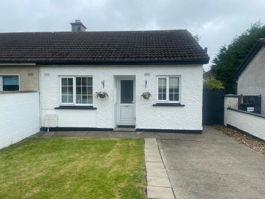 26 Saint Oliver's Park 1 of 11