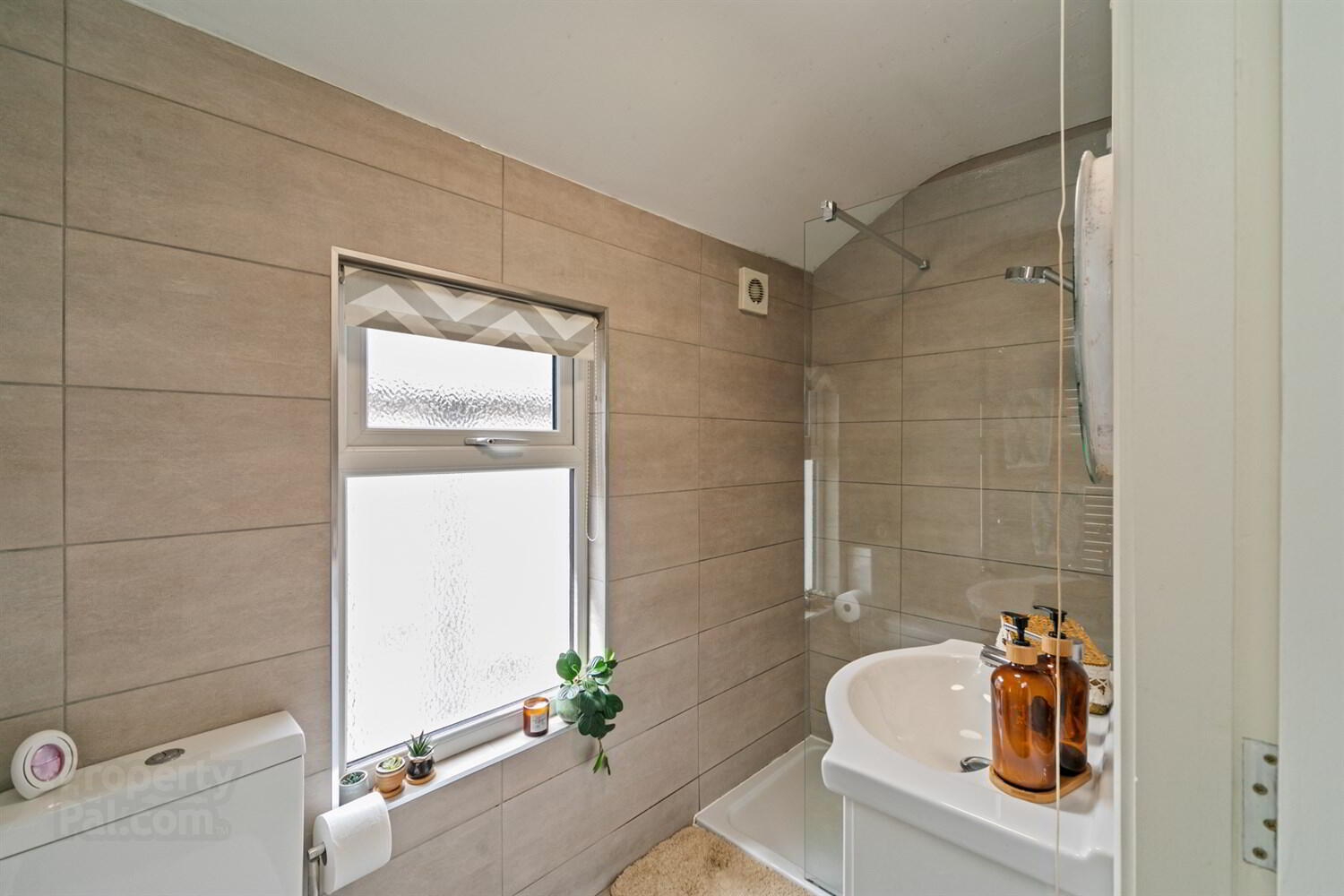 49 Lisburn Avenue 9 of 13