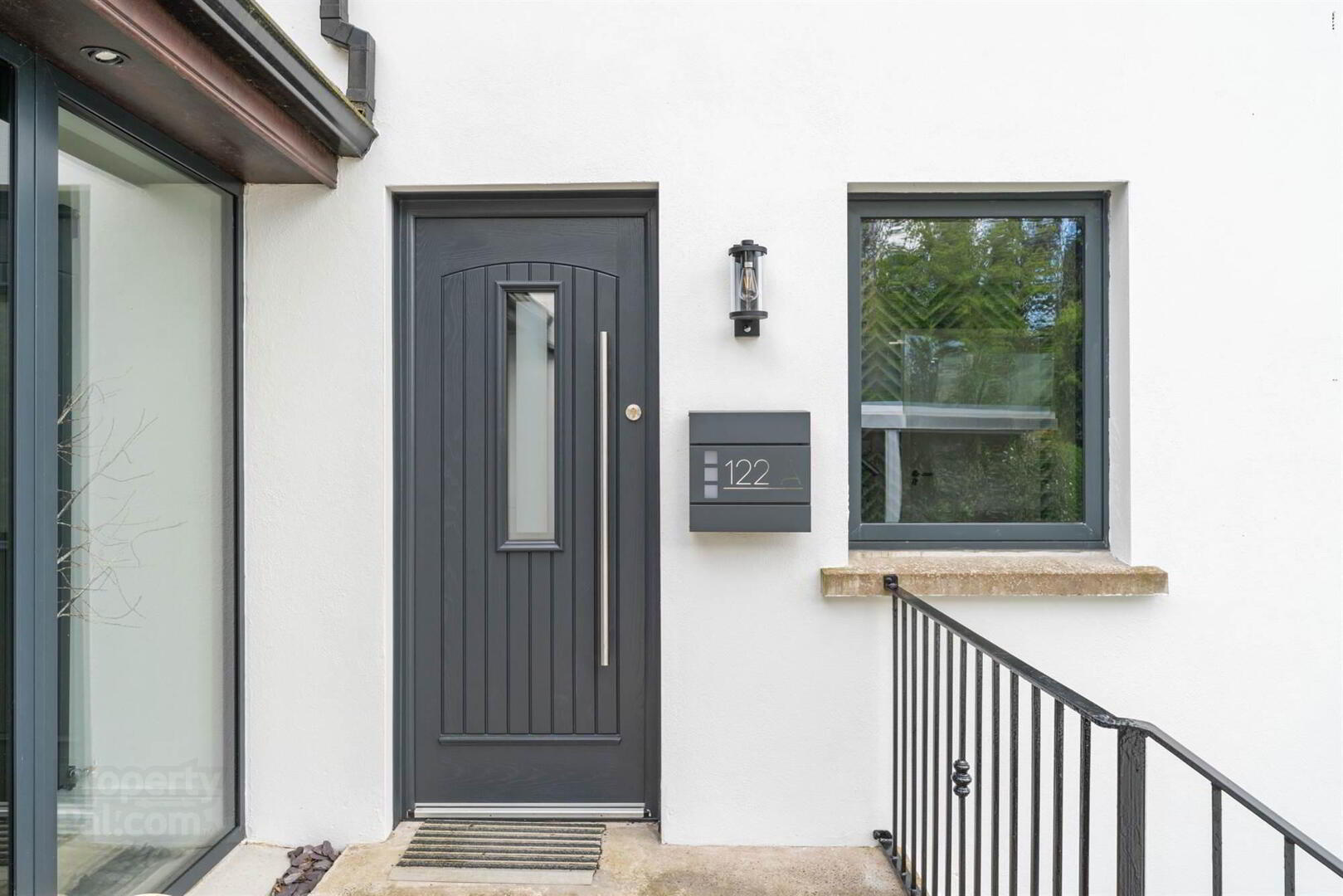 122a Upper Knockbreda Road 4 of 59