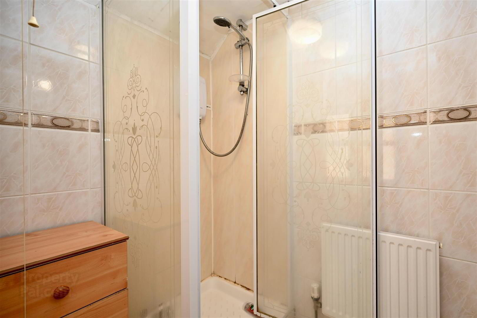16a Meadowbank Street 8 of 9
