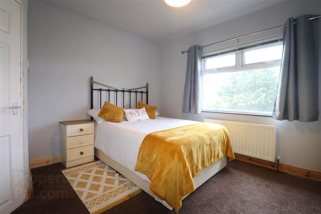 26 Hilden View 8 of 17