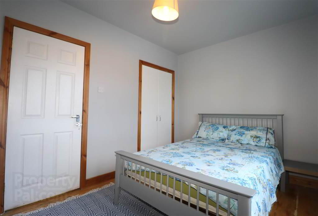 26 Hilden View 11 of 17