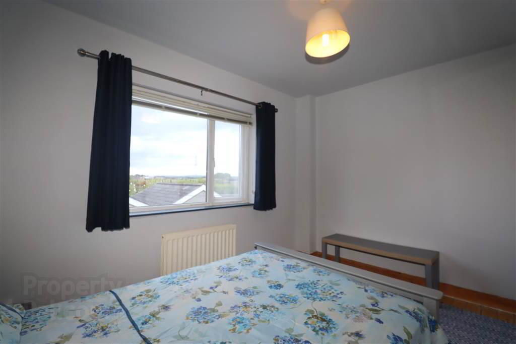 26 Hilden View 12 of 17