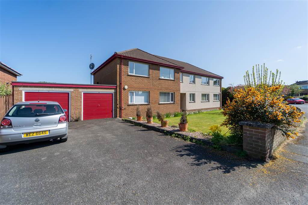 28 Bryansglen Park, Bangor