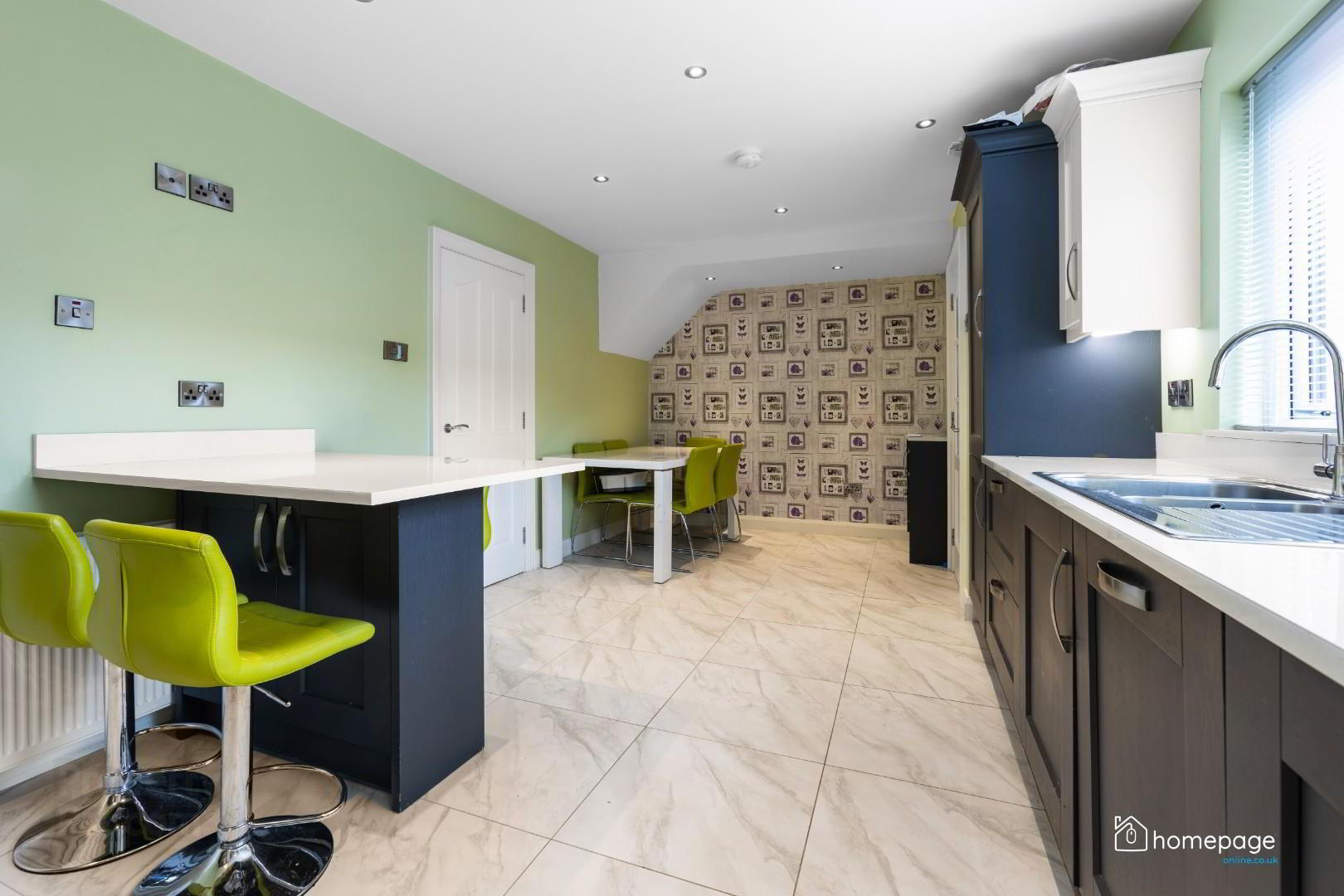 242 Finvola Park 7 of 37