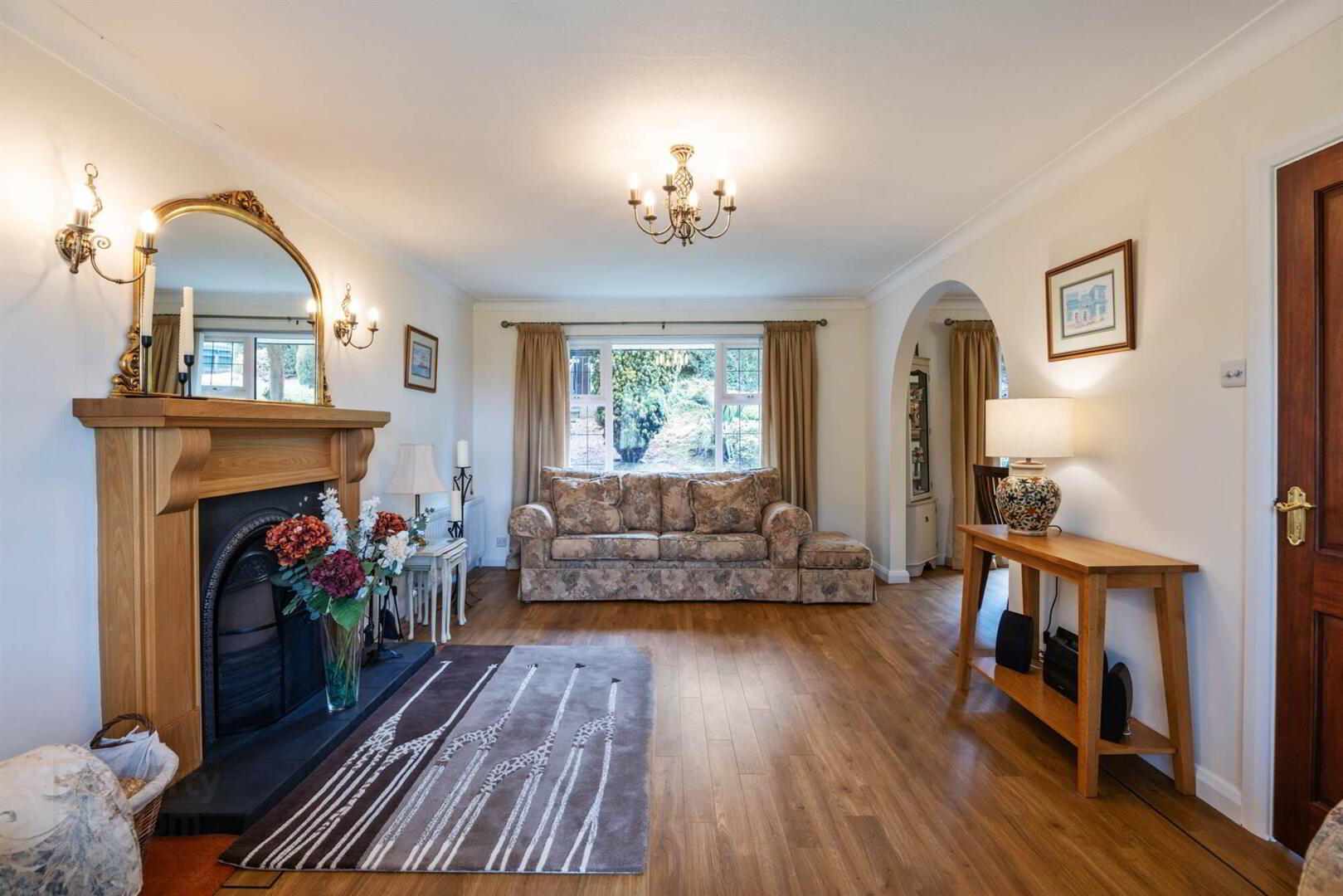 Constantia, 20 Mountain Road 9 of 49