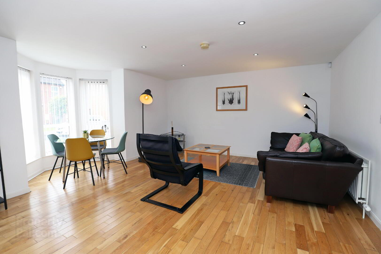 Spacious Modern Apartment, 46 Montgomery Chase 4 of 14