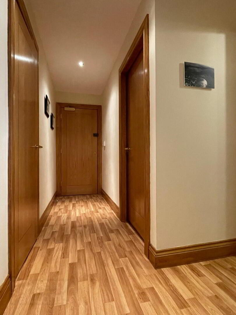 Apt 8 Bayhead House, Bayhead Road 7 of 28