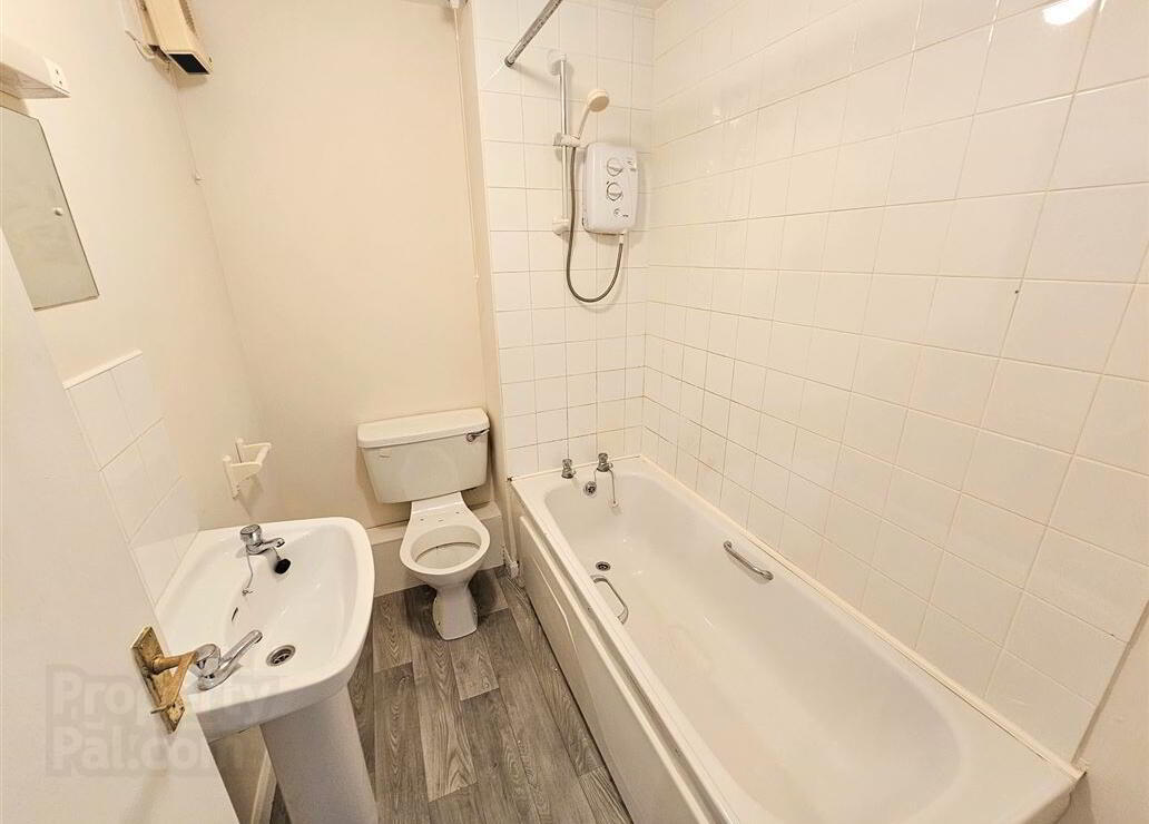 Apartment 402 Harbour Court 12 of 15