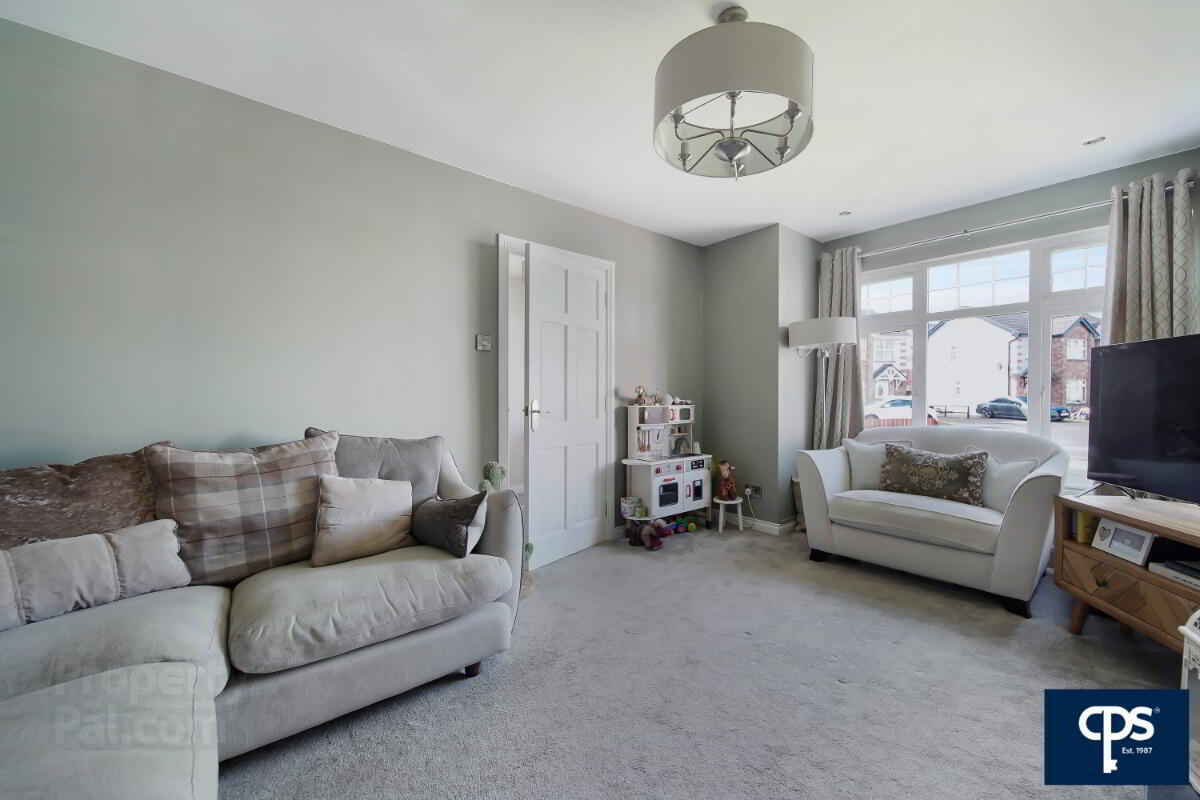 33 Willowmount Avenue 8 of 28