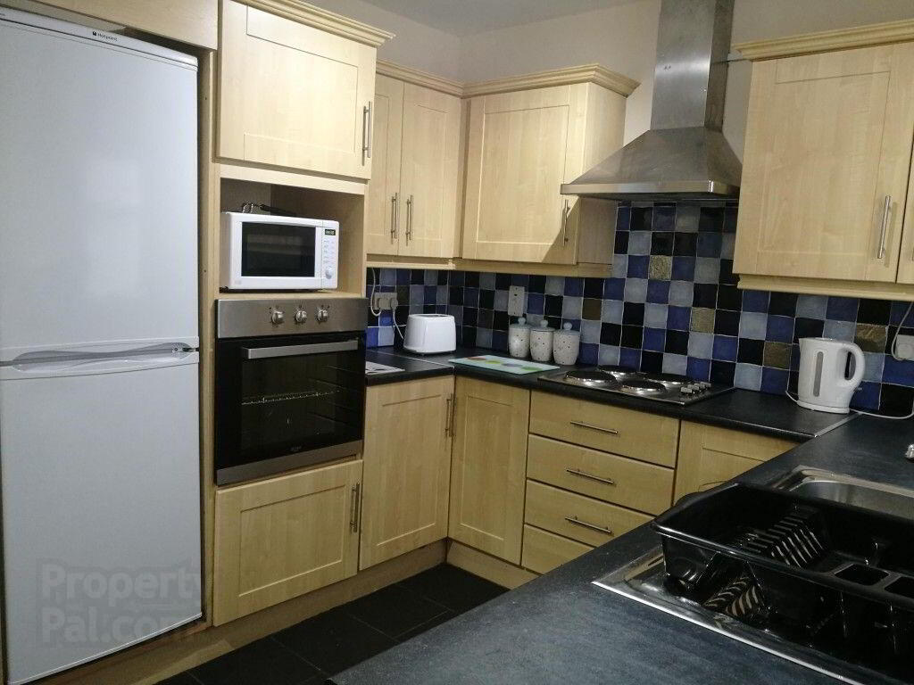 76 Frenchpark St 6 of 17