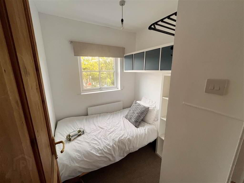 33 Lockview Road 10 of 13
