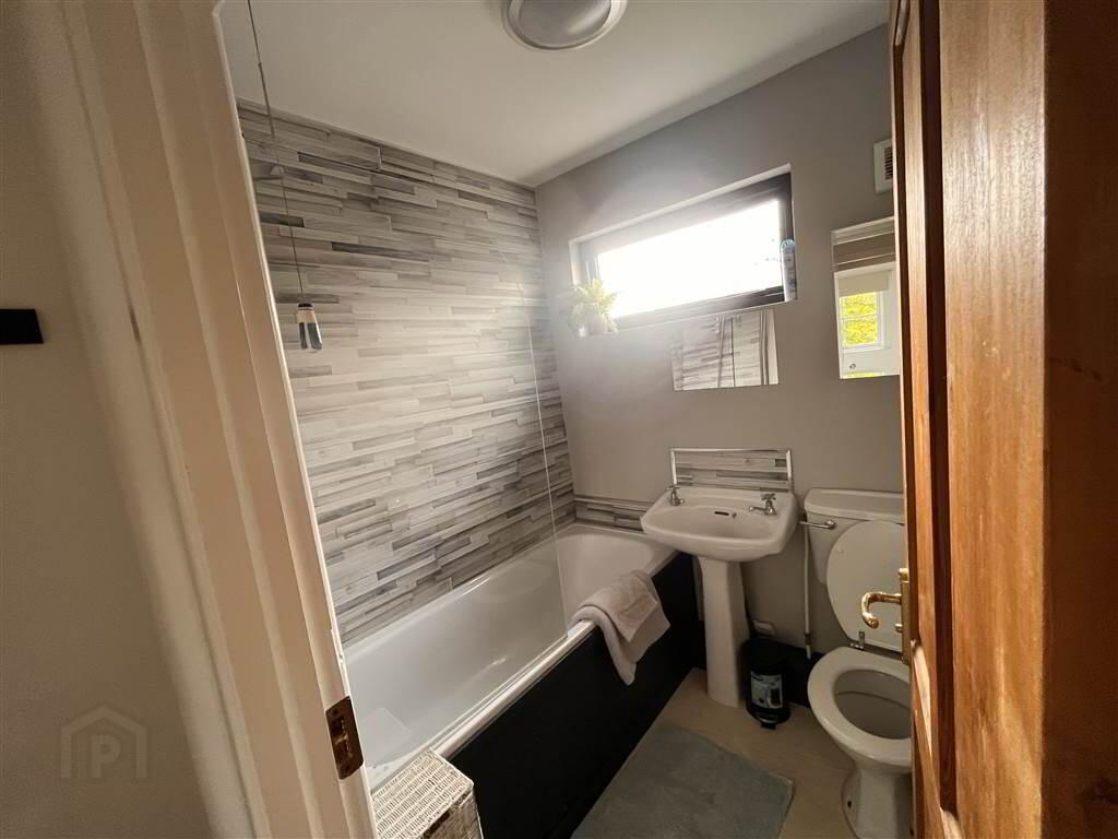 33 Lockview Road 12 of 13