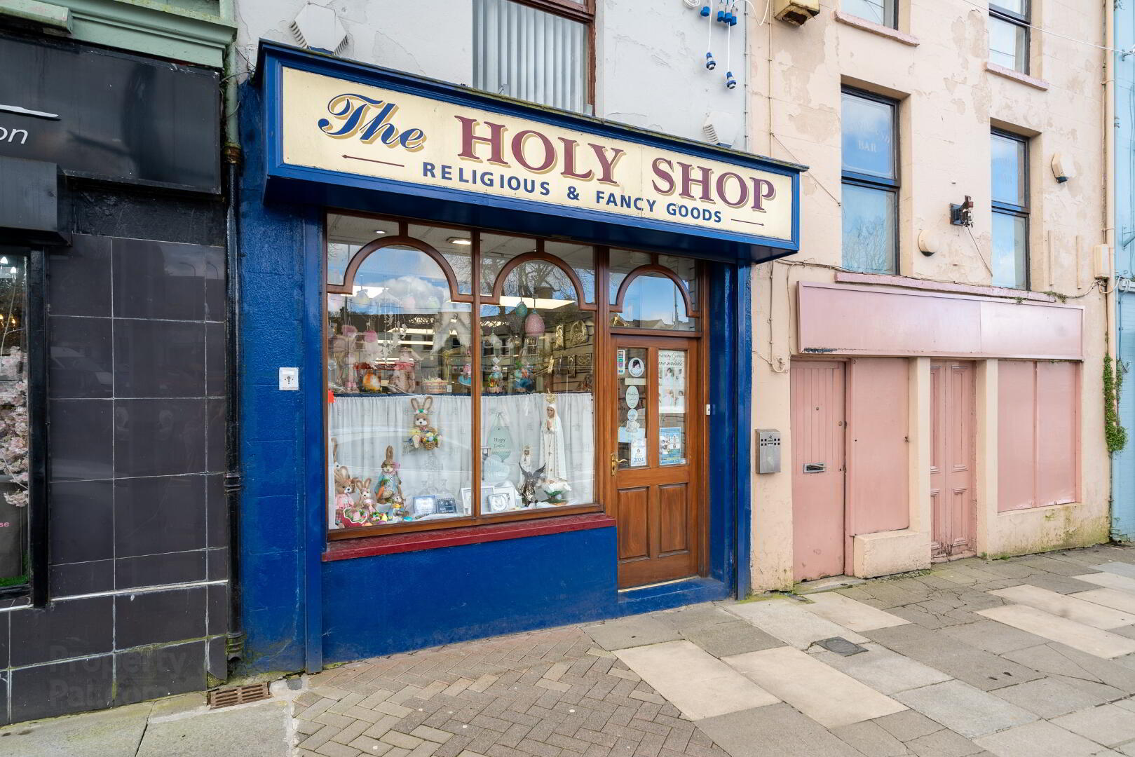 "The Holy Shop", 22 Market Street