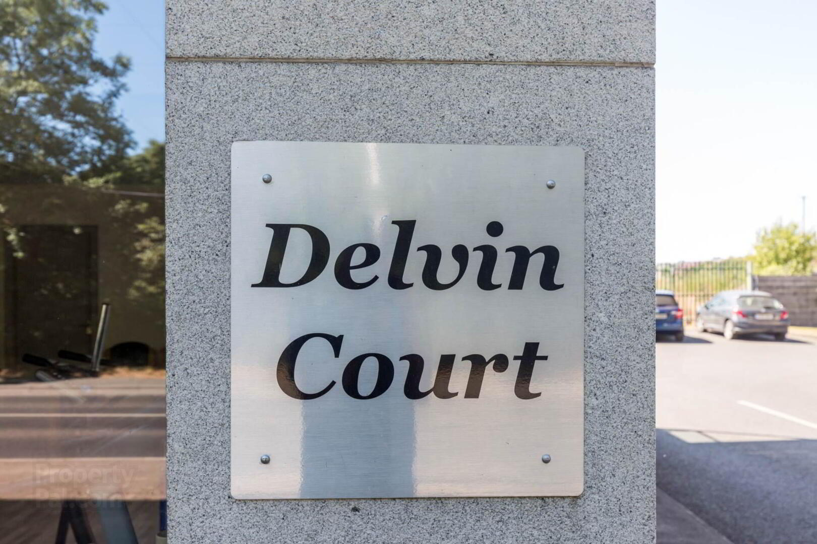 8 Delvin Court