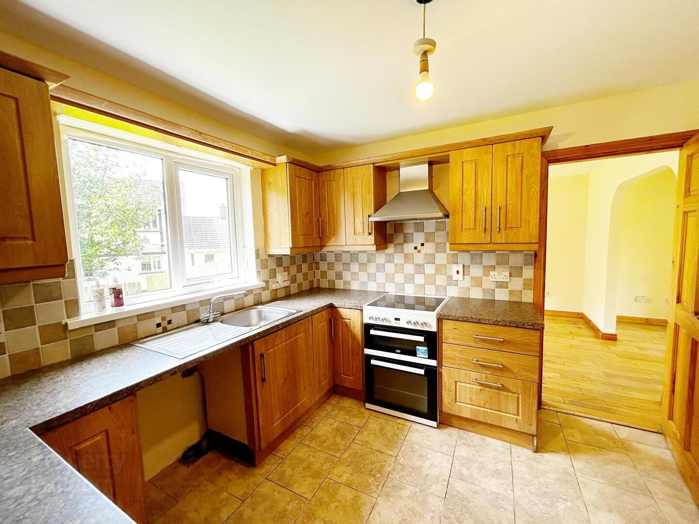 18 St Julians Way 6 of 15