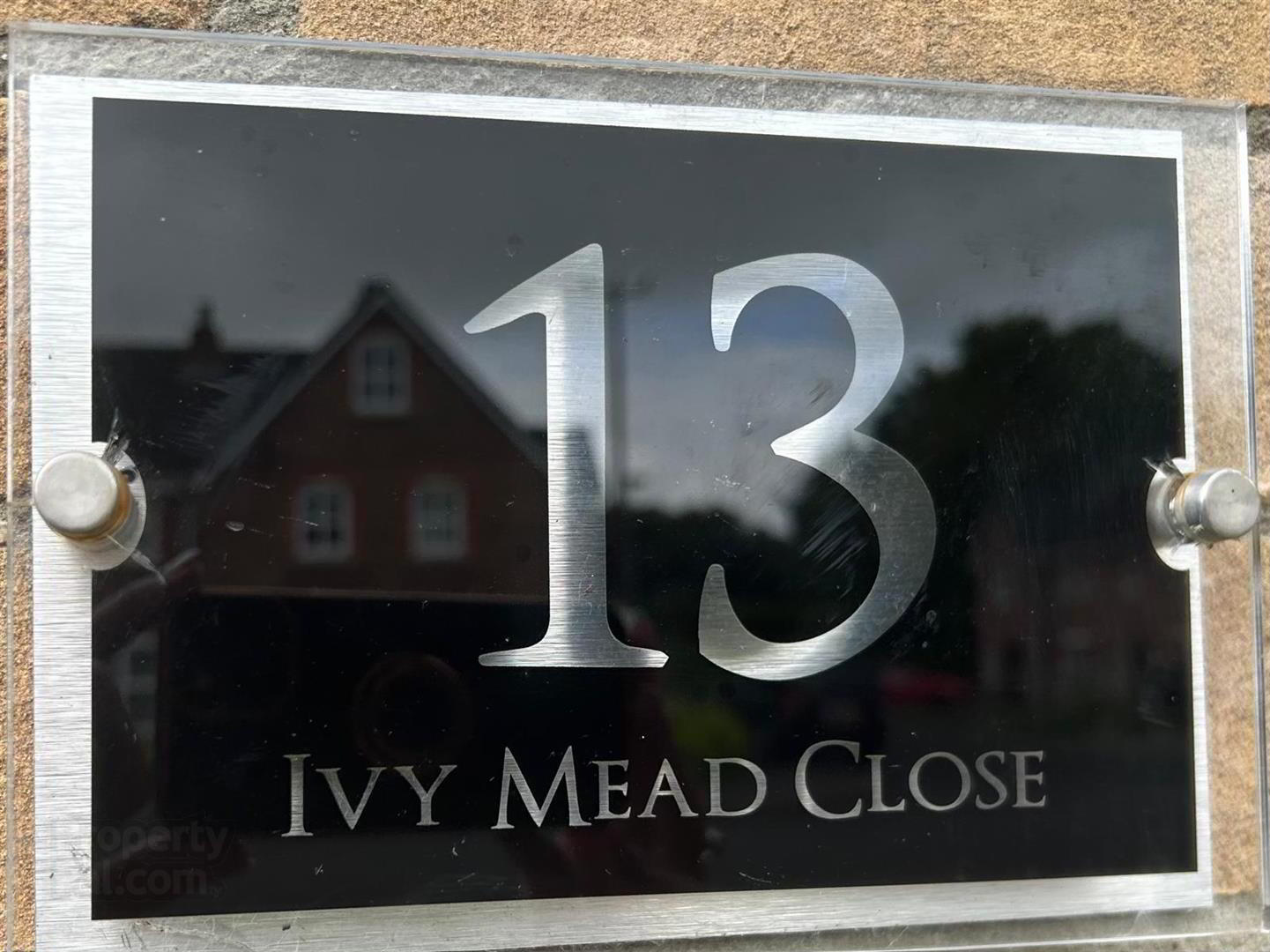 13 Ivy Mead Close 3 of 26
