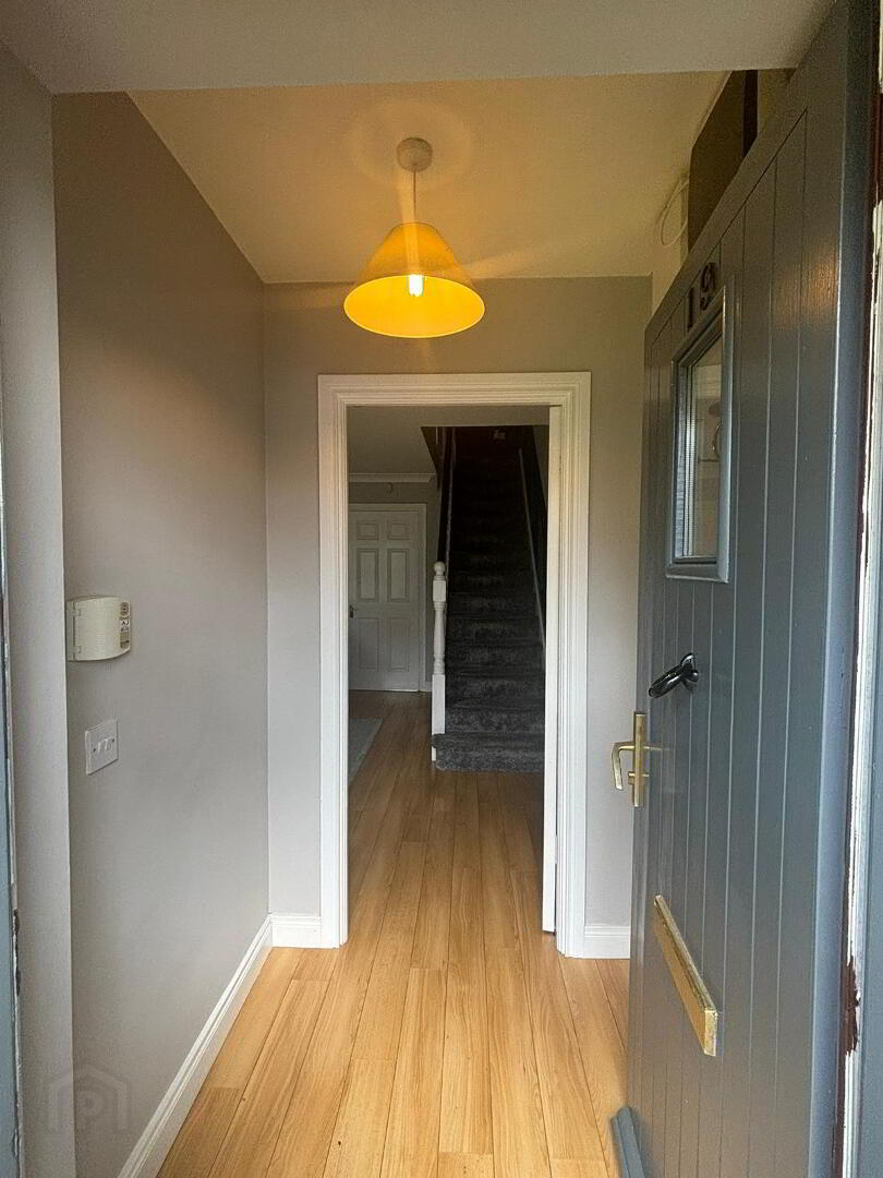 19 The Park, Martello Village 9 of 46