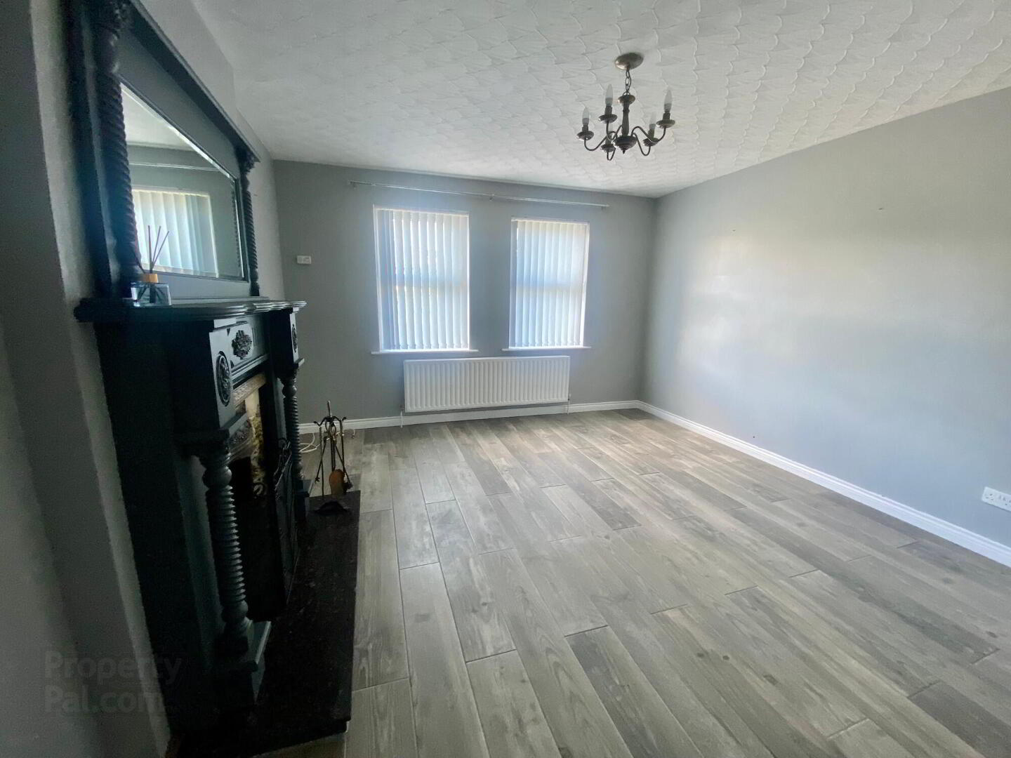 22 Whitehall Avenue 8 of 33