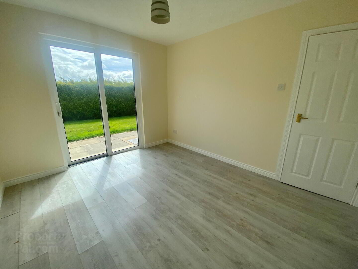 22 Whitehall Avenue 16 of 33