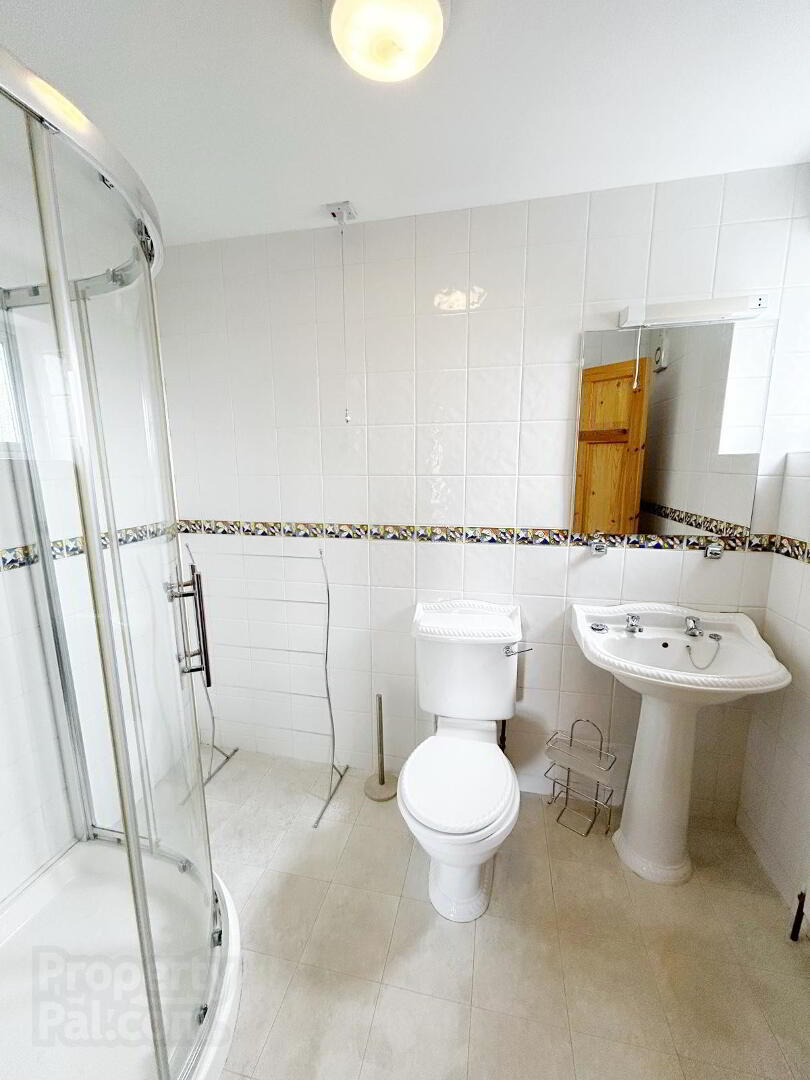 82 Landahussey Road 18 of 40