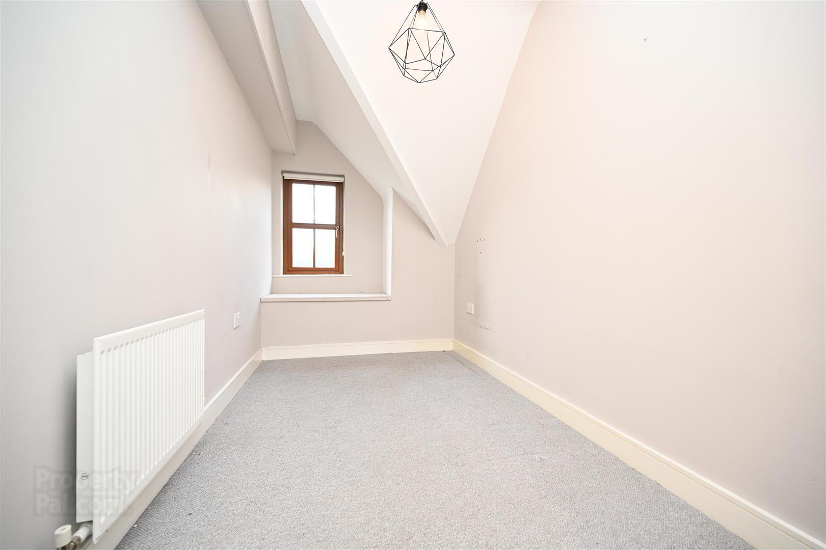 Apt 15, 22 Upper Lisburn Road 6 of 15
