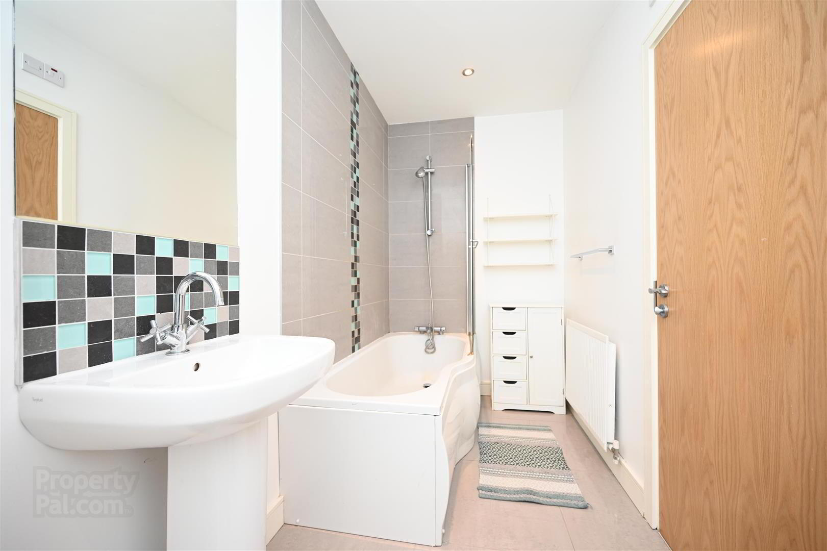Apt 15, 22 Upper Lisburn Road 8 of 15