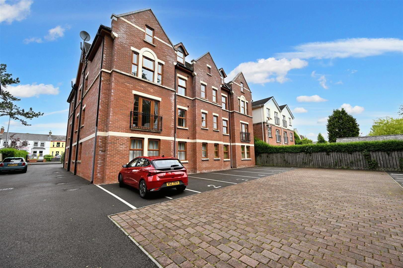 Apt 15, 22 Upper Lisburn Road 14 of 15