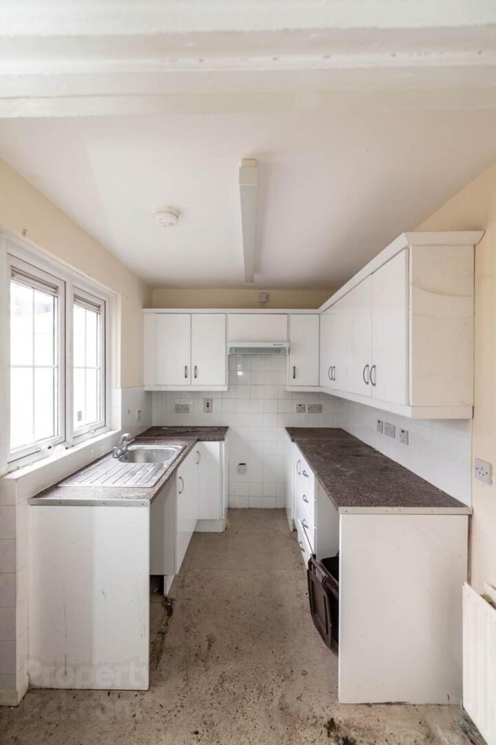 93 Albert Street 11 of 19