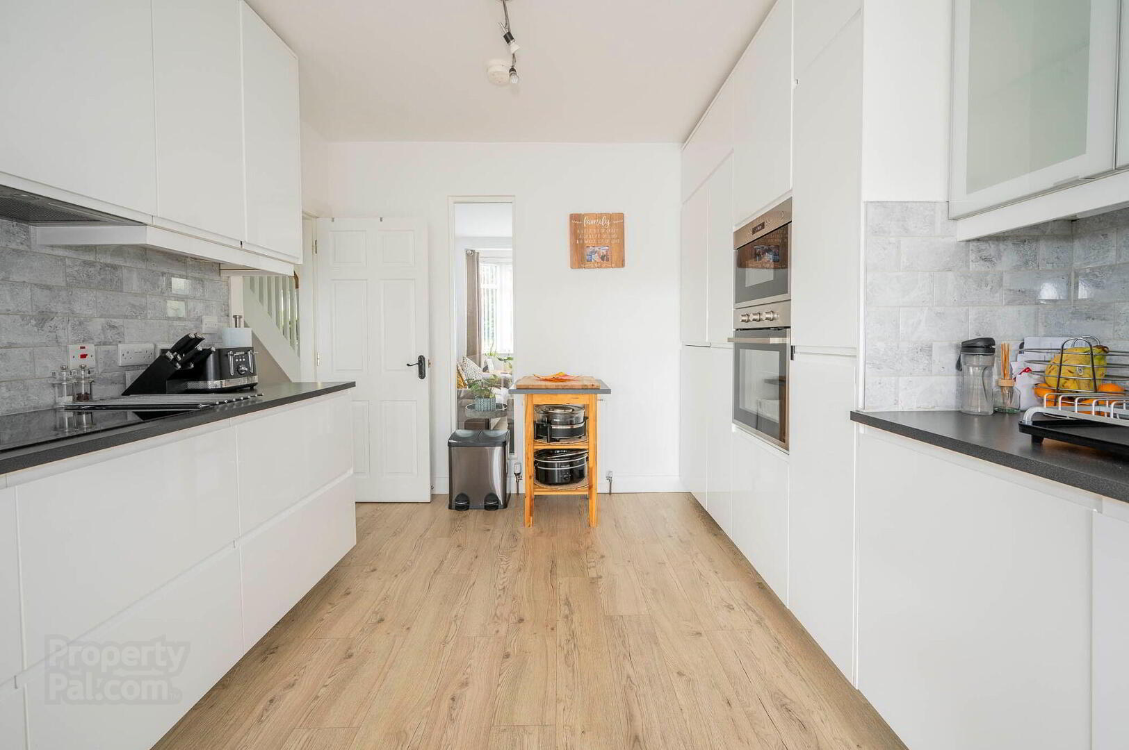 116 Serpentine Road 16 of 30