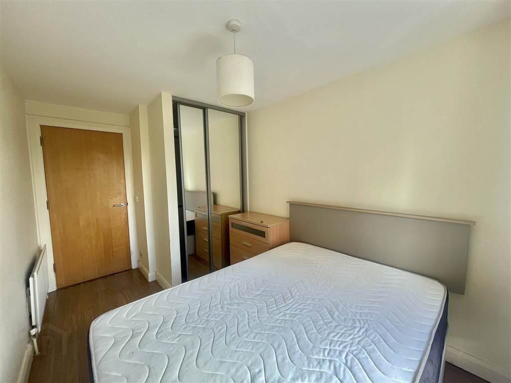 8 Apt. Duffy Building, 38 Ross Mill Avenue 6 of 7