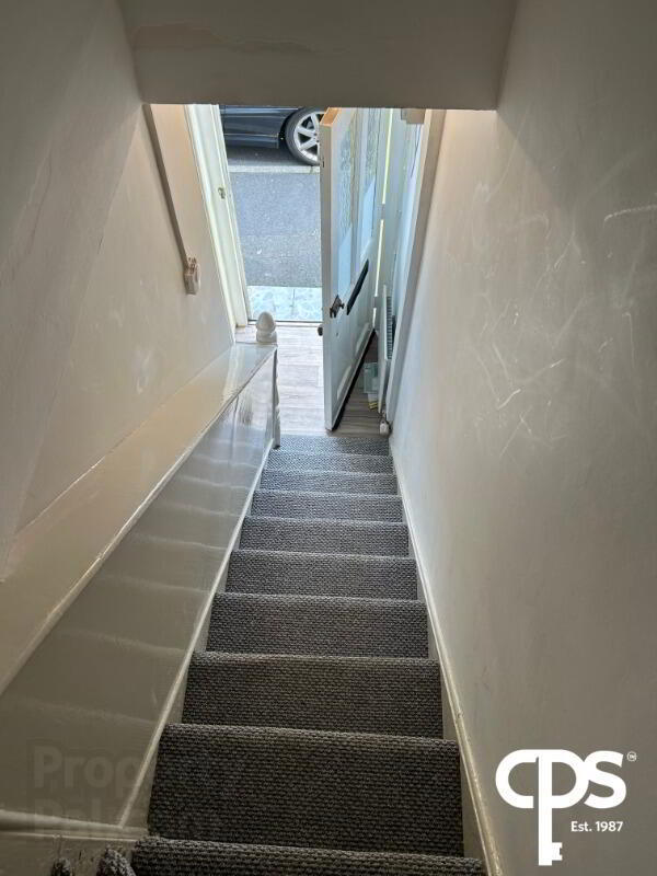 36 Brownlow Terrace 3 of 12