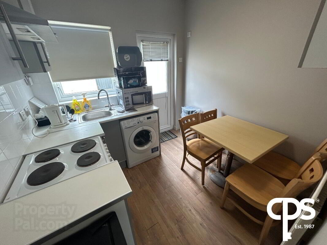 36 Brownlow Terrace 6 of 12