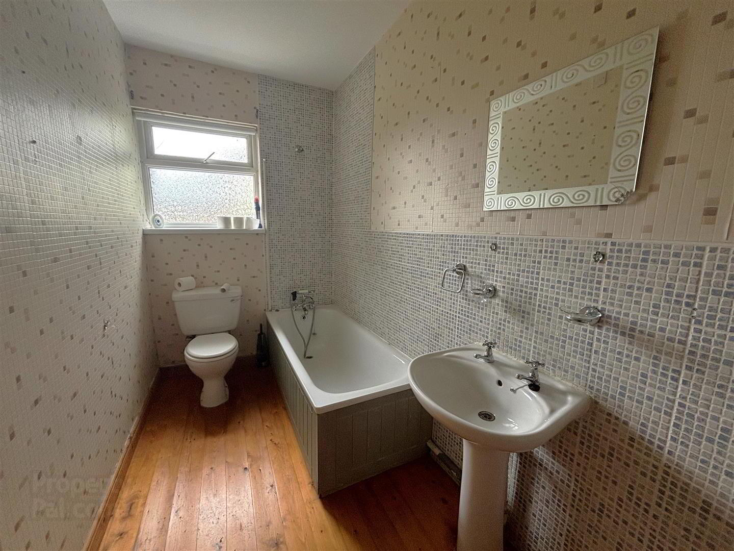 Apt 5 Ardelia House, 3 Chichester Park South 14 of 18