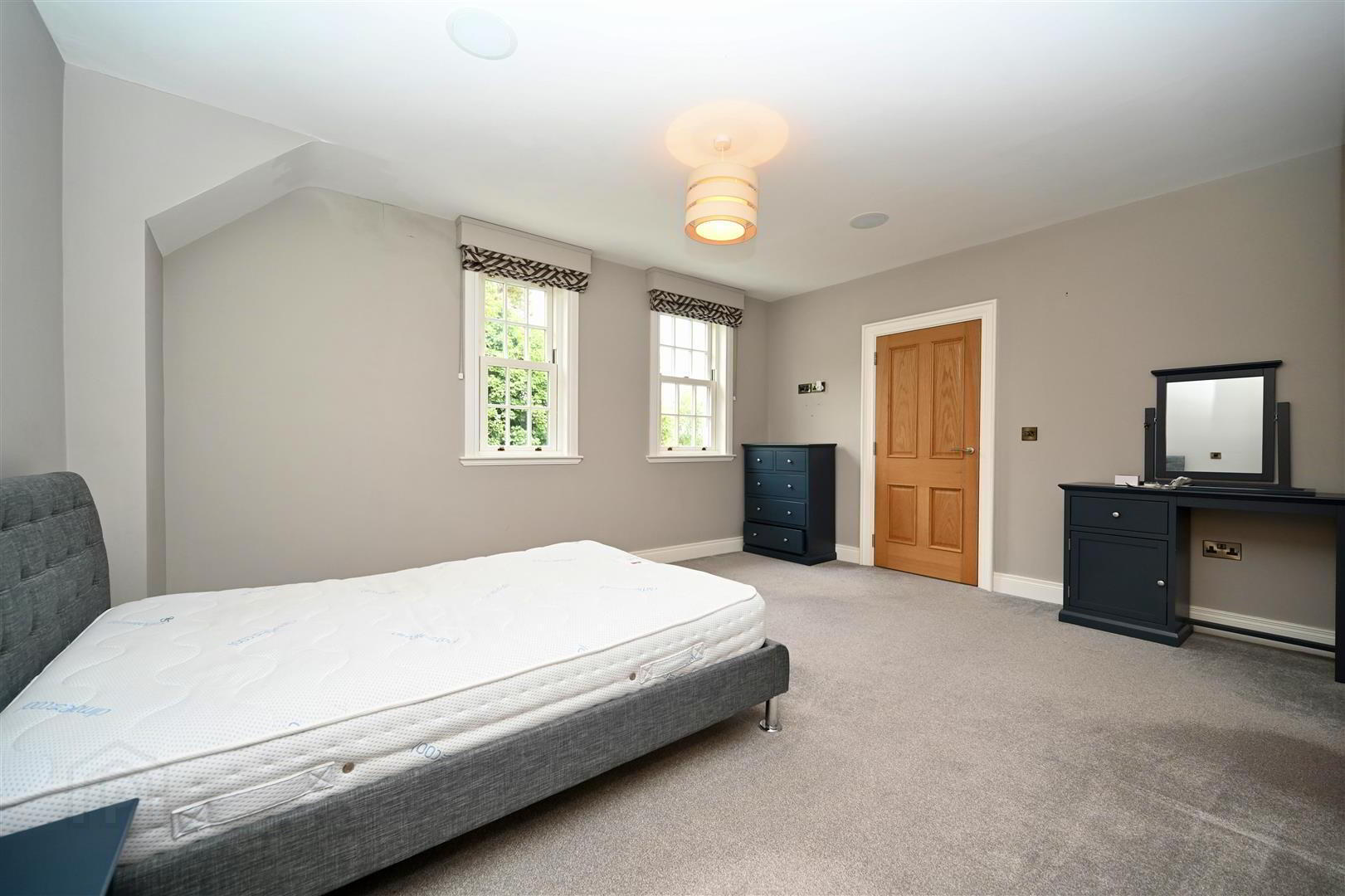 Apt 20, 6 Danesfort Park North 13 of 31