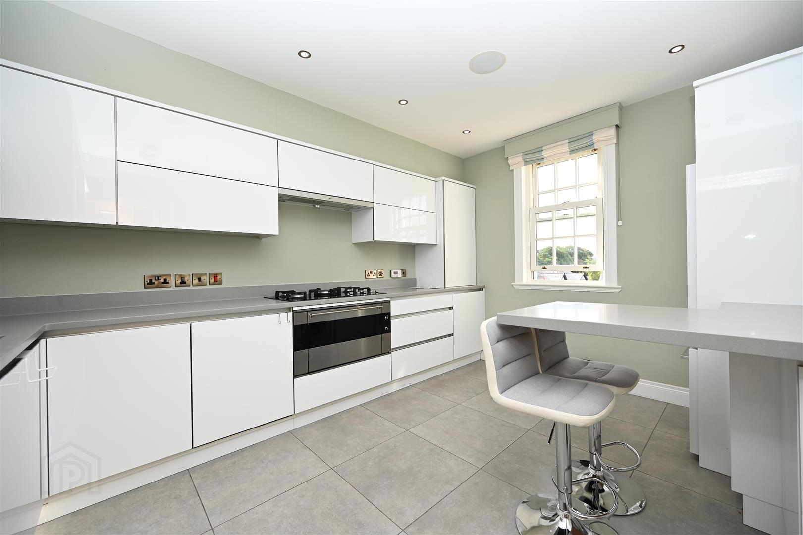 Apt 20, 6 Danesfort Park North 7 of 31