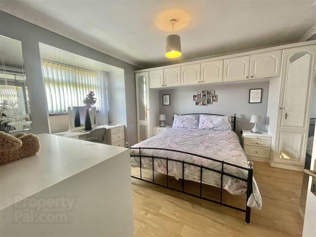 46 Oakhurst Avenue 17 of 24