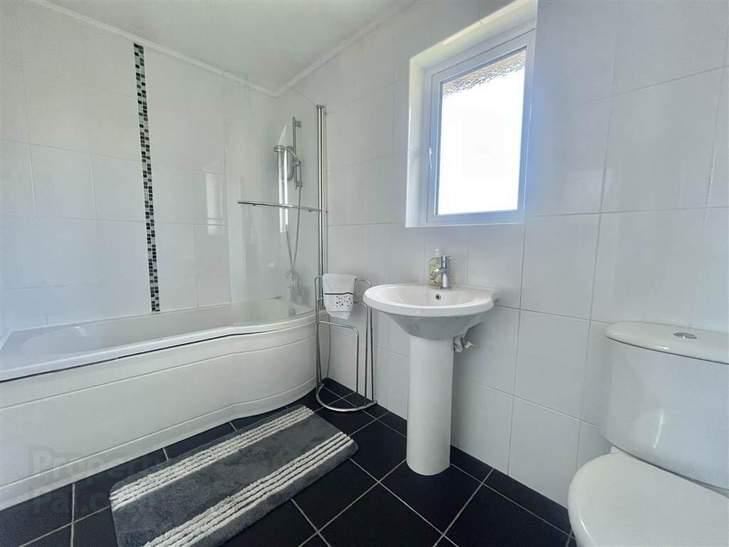 46 Oakhurst Avenue 22 of 24