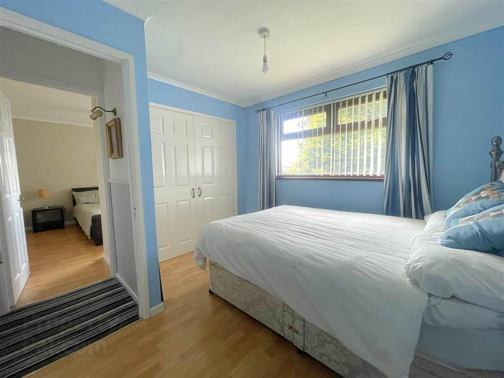46 Oakhurst Avenue 21 of 24