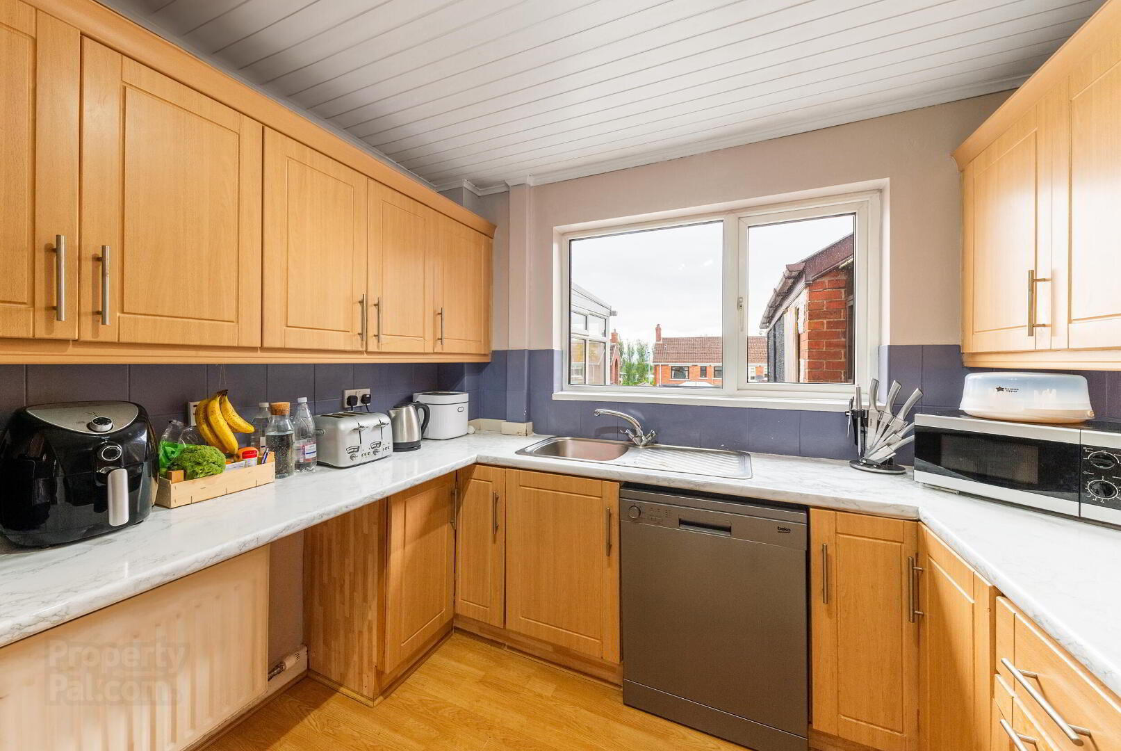 53 Roddens Crescent 10 of 29