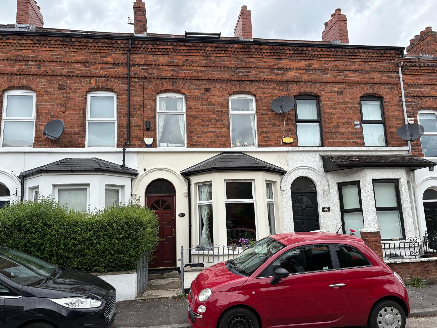 47 Rushfield Avenue 1 of 12