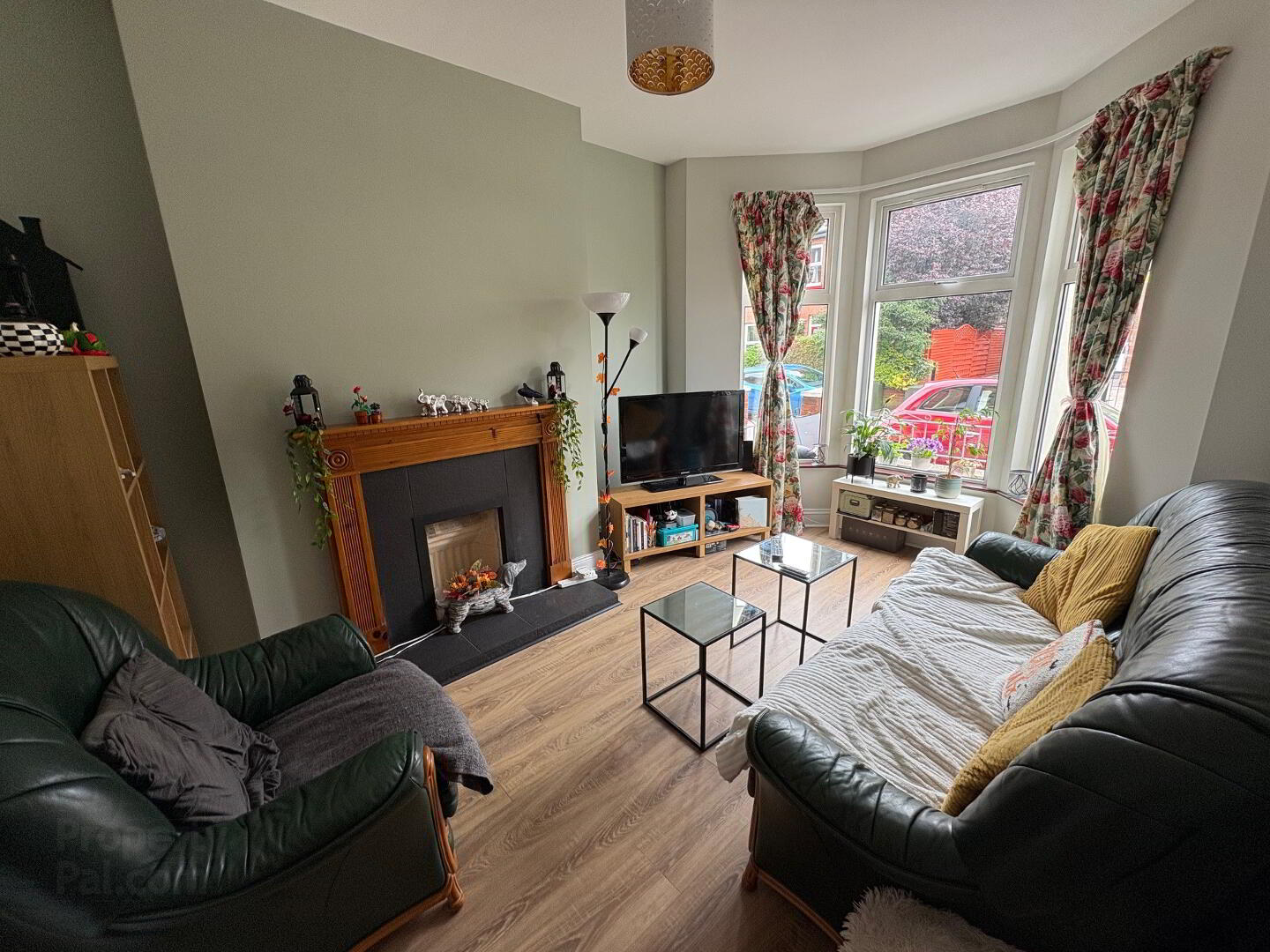 property description image